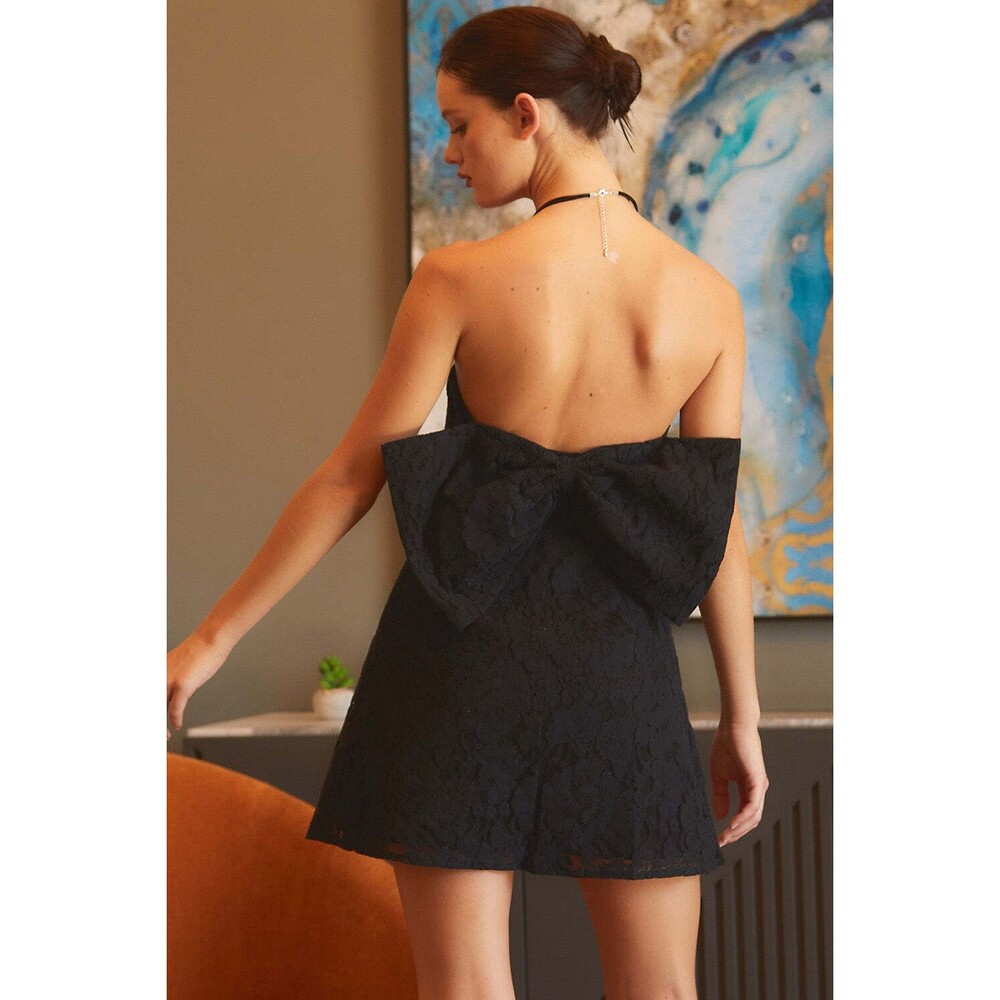 MainStrip Karlie Bow Back Strapless Lace Mini Dress